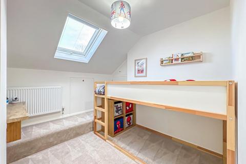 107 Burnham Road, Hullbridge, Hockley, SS5 6HQ
