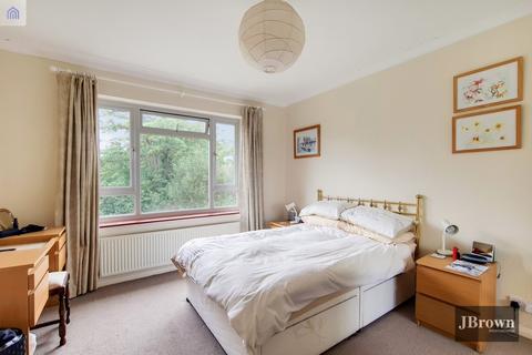 2 bedroom maisonette to rent, Ashburton Road, Croydon, Surrey, CR0