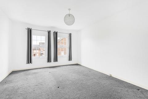 79 Park Crescent, Twickenham, TW2 6NS