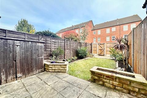 79 Park Crescent, Twickenham, TW2 6NS