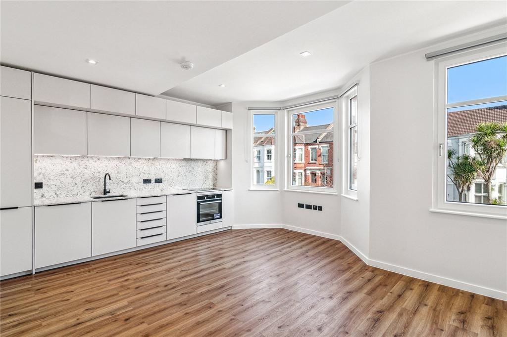 Kitchen/Living Area