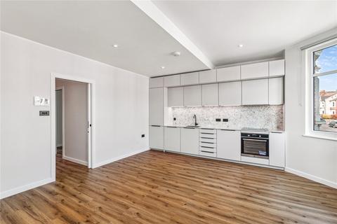 2 bedroom apartment to rent, Cavendish Road, London, SW12