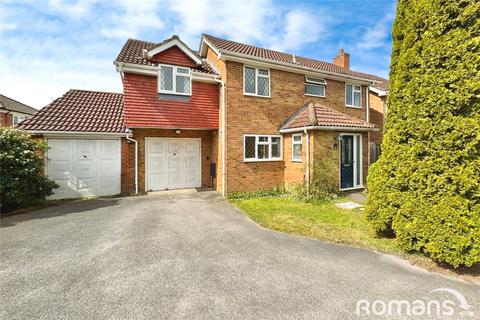 Hailsham Close, Owlsmoor, Sandhurst