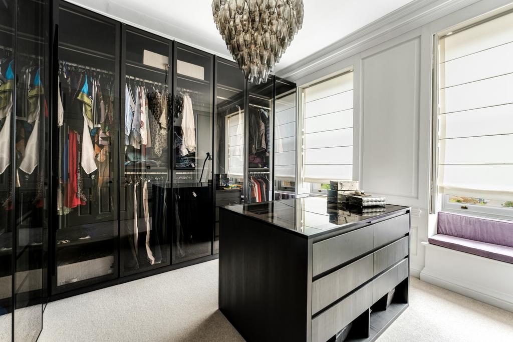 Snug  Study Dressing Room