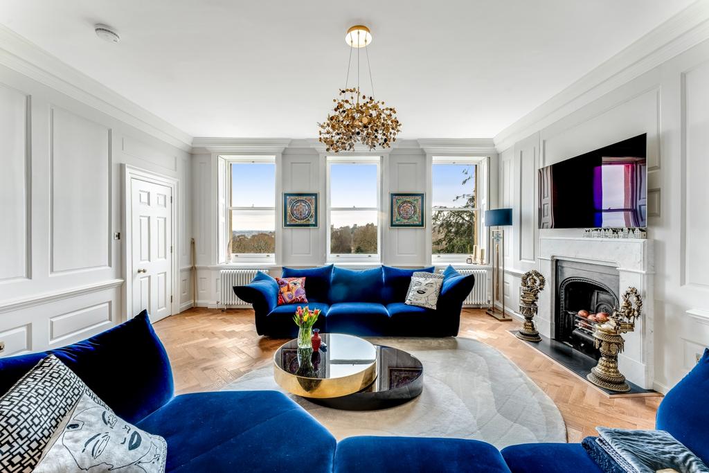 2 Sitting Room