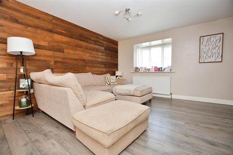 4 bedroom semi-detached house for sale, Windmill Way, Kirton Lindsey, Gainsborough
