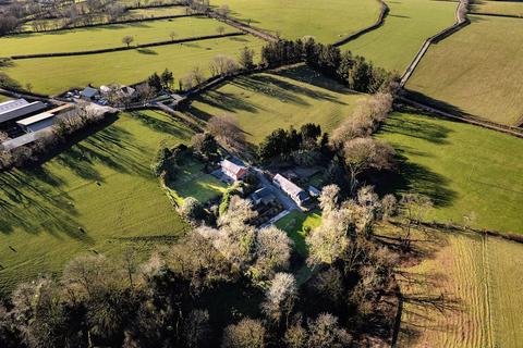 6 bedroom detached house for sale, Bwthyn Teg and Crych-du, Bronwydd Arms, Carmarthen, SA33 6HN