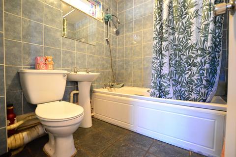 1 bedroom flat for sale, Sandown Road, Slough