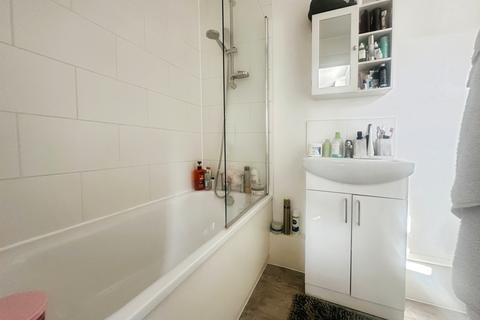 Studio to rent, New Cross Road New Cross SE14