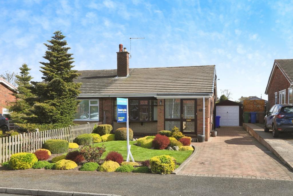 Mill Rise, Skidby, Cottingham, East... 2 bed bungalow - £200,000