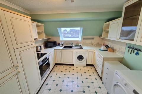 2 bedroom flat for sale, Tavistock Road, Launceston