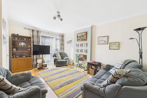 3 bedroom semi-detached house for sale, Sycamore Close, Towcester, NN12