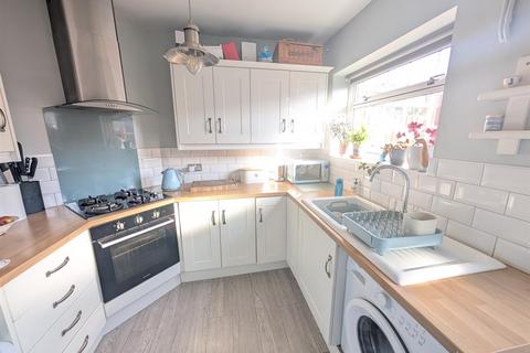 40 Castle Road, Hartshill, Nuneaton, CV10 0SF