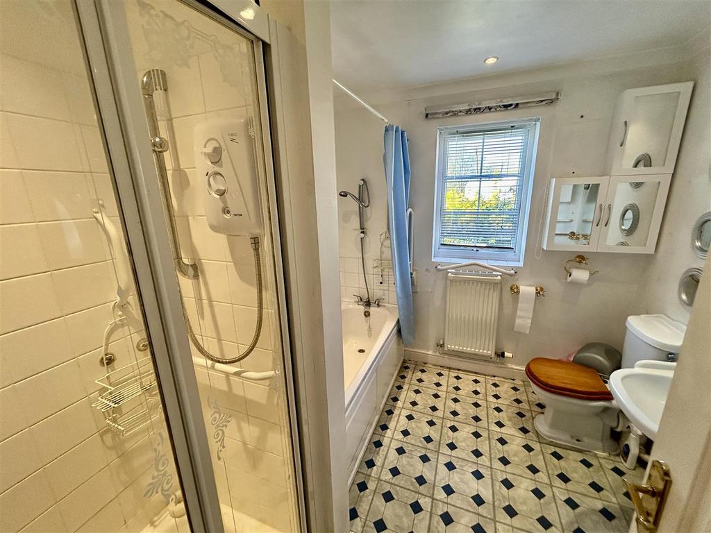 Bath.JPG