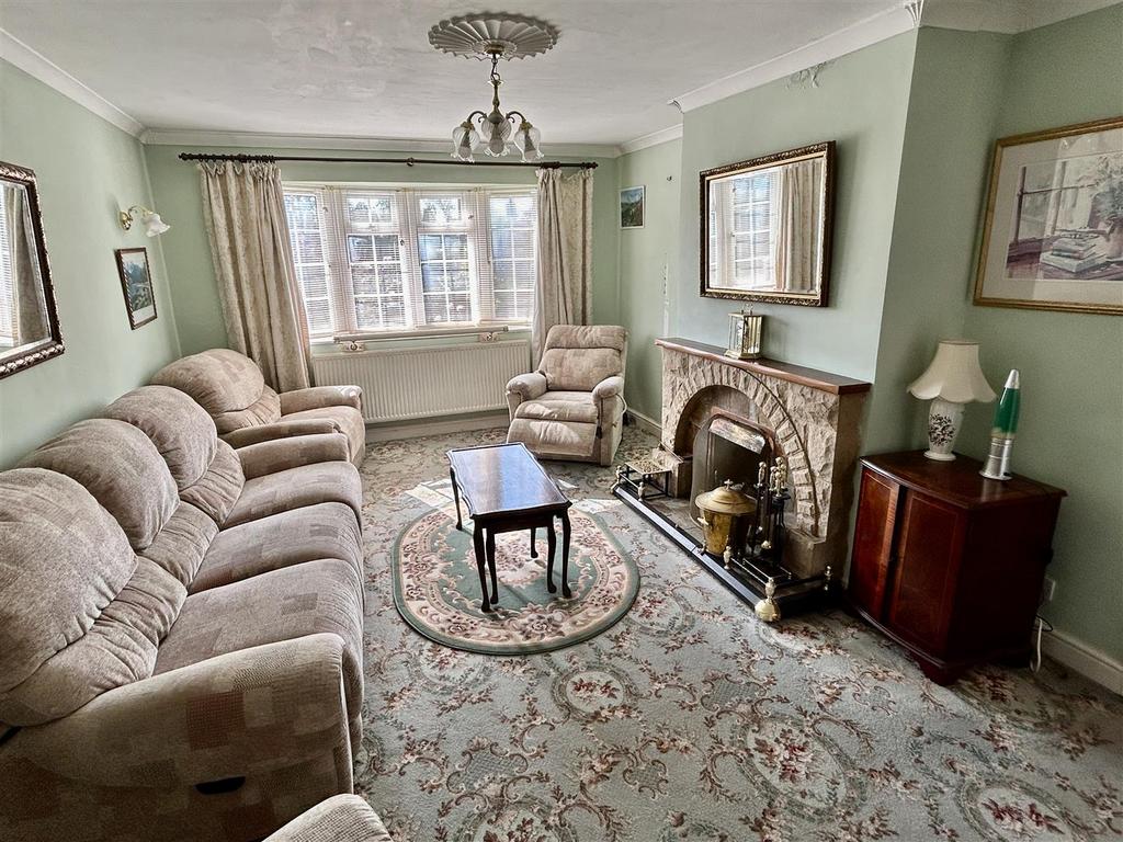 Lounge.JPG