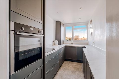 2 bedroom flat for sale, Berkeley Square, Worthing, West Sussex, BN11