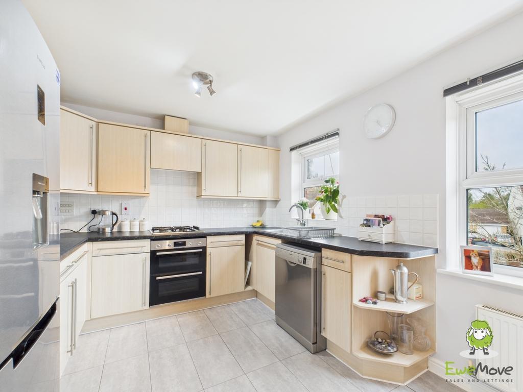 Kitchen Middle Floor