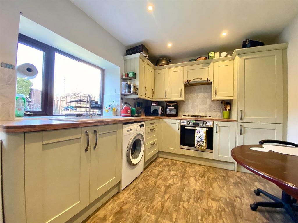 Bramleys Estate Agents - Luck Lane - Huddersfield
