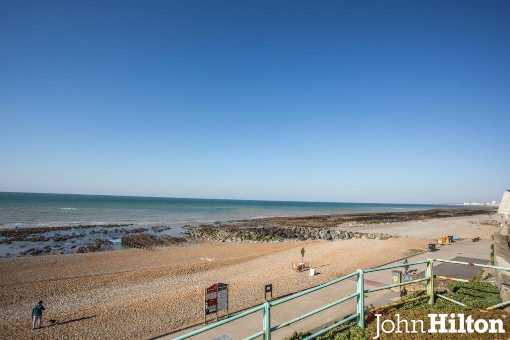 Highcliffe Court1.jpg