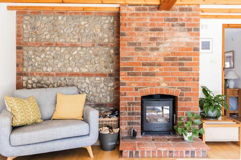 3 bedroom cottage for sale, A stunning brick-and-flint retreat nestled in the heart of the charming coastal village of Weybourne.