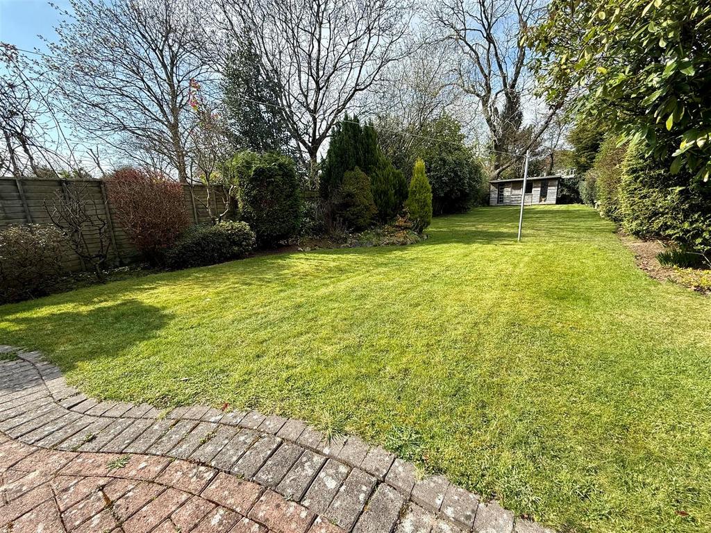 WR57 Garden1.jpg