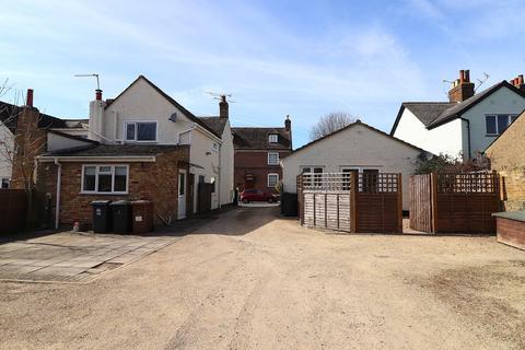 2 bedroom bungalow for sale, High Street, Walkern, Stevenage, Hertfordshire, SG2