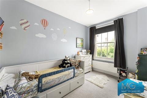 18 Morley Avenue, London, N22 6LY