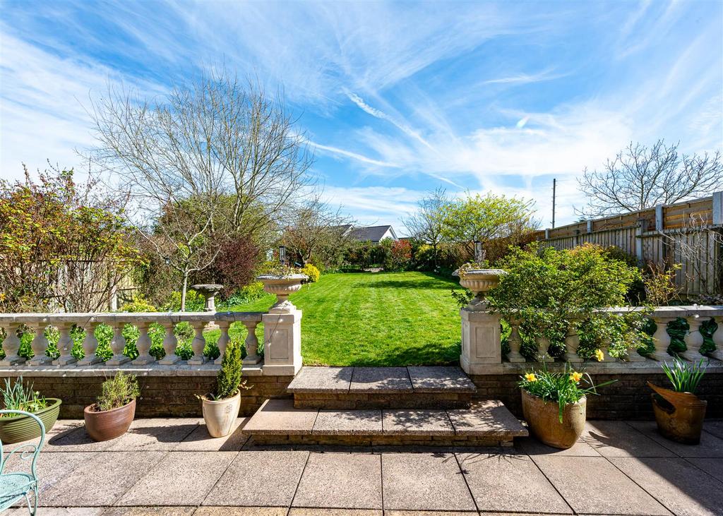 34 Horsebrook Lane-garden2.jpg