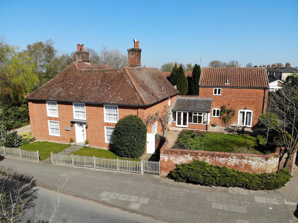 Street Farm House