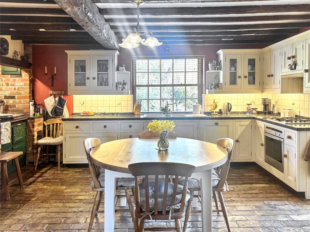 Kitchen/ Breakfast