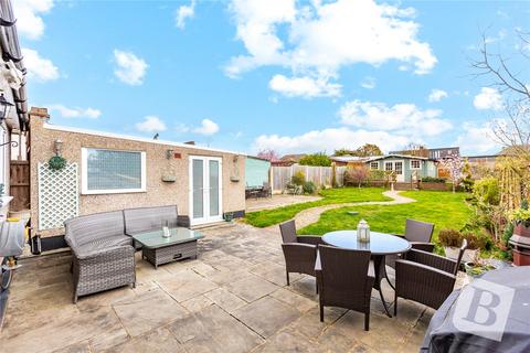 4 bedroom bungalow for sale, Ayr Way, Romford, RM1