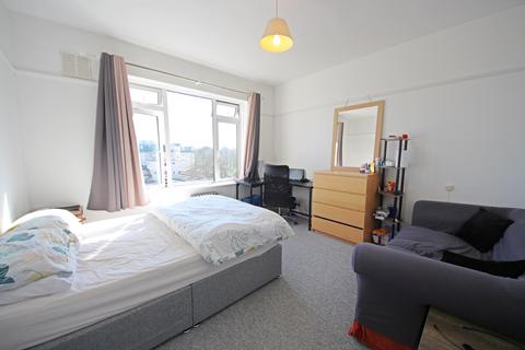 1 bedroom flat for sale, Christchurch Road, BOURNEMOUTH,