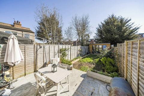 61 Burford Road, London, SE6 4DF