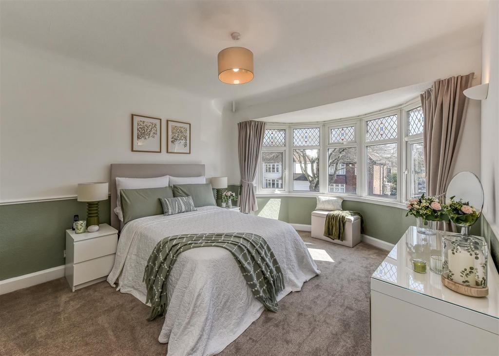 57 Queens Road-bed2.jpg