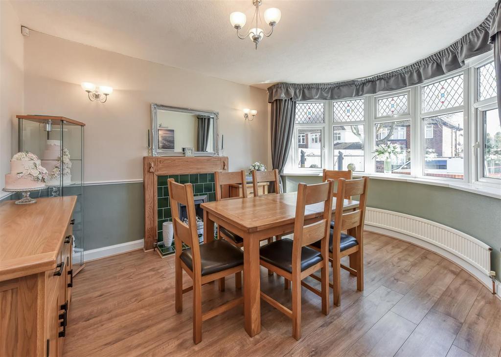 57 Queens Road-dining.jpg