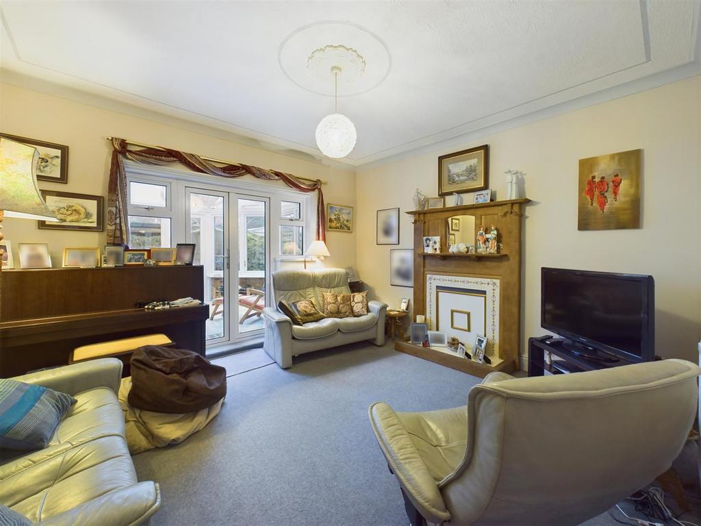 CAM04907 G0-PR0031-STILL001.jpg