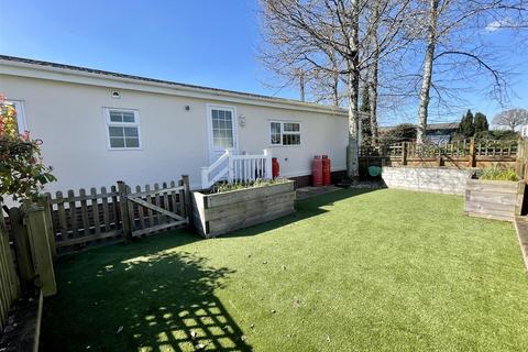 2 bedroom mobile home for sale, Organford Manor, Poole BH16