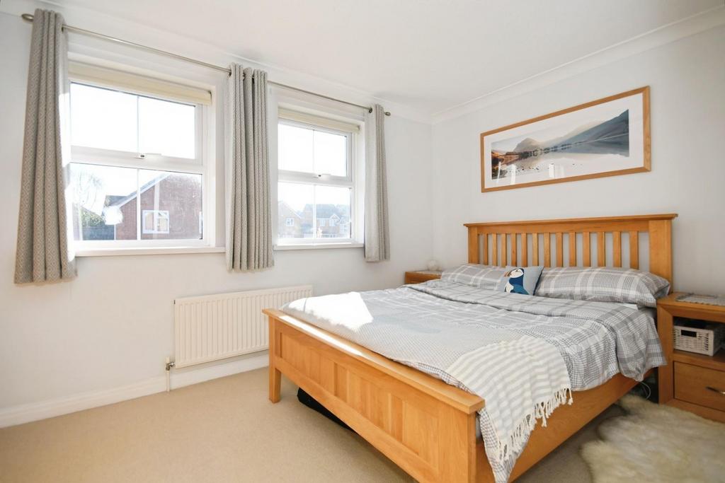 BEDROOM 1.jpg