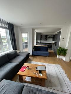 3 bedroom flat to rent, Belmont Street, London NW1