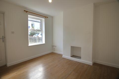 2 bedroom end of terrace house to rent, West End Street, Norwich