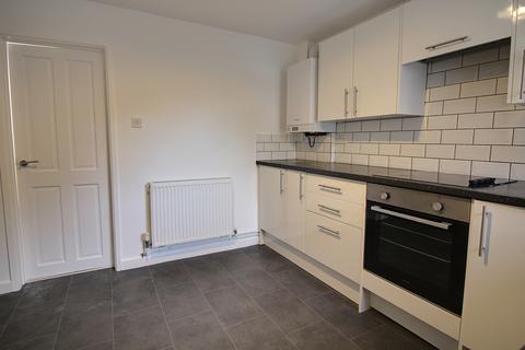 2 bedroom end of terrace house to rent, West End Street, Norwich