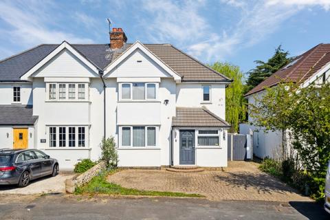 3 bedroom semi-detached house for sale, Bathurst Walk, Iver SL0