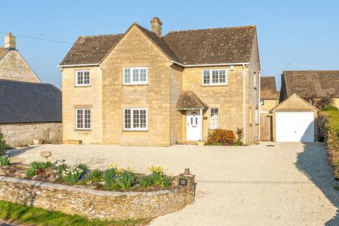 4 bedroom detached house for sale, Bath Road, Tetbury