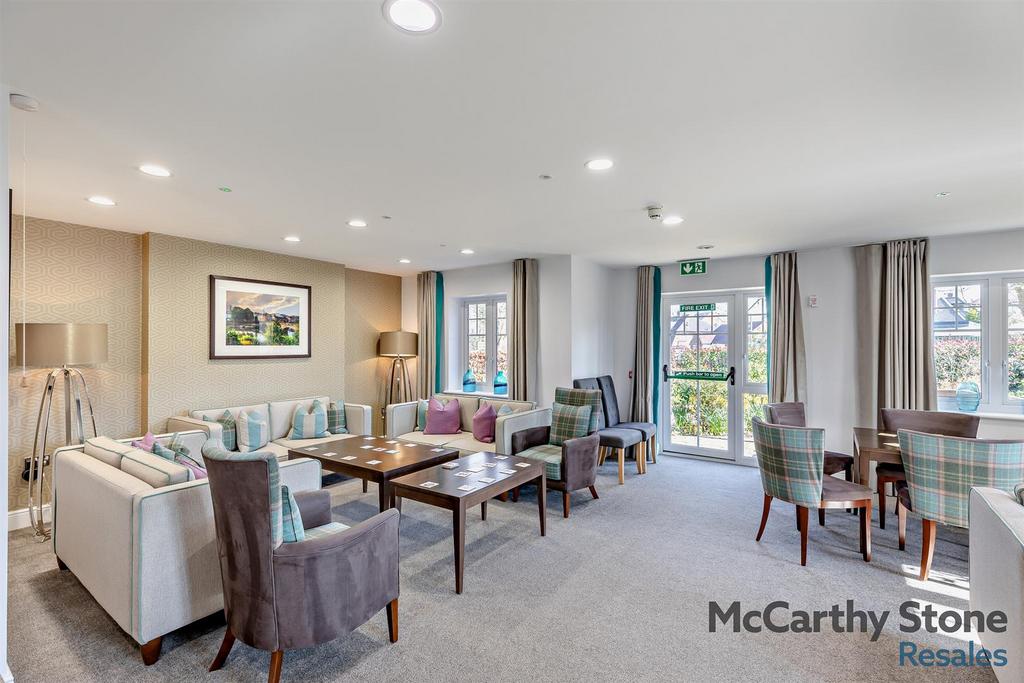 Homeowners Lounge