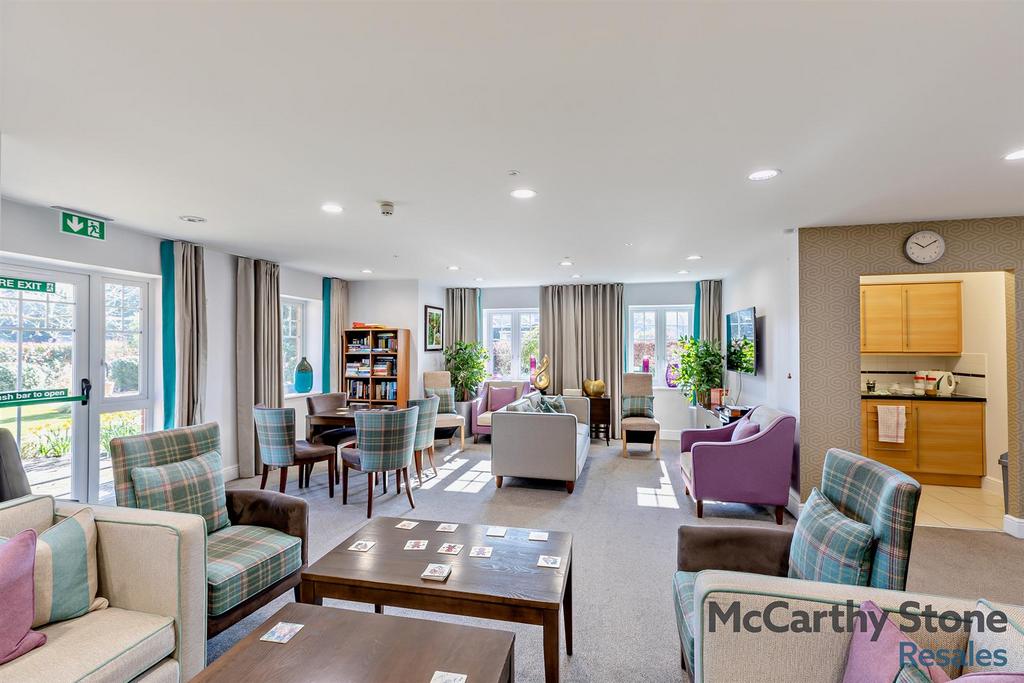 Homeowners Lounge