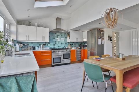 55 Derwent Close, Cambridge, CB1 8DY