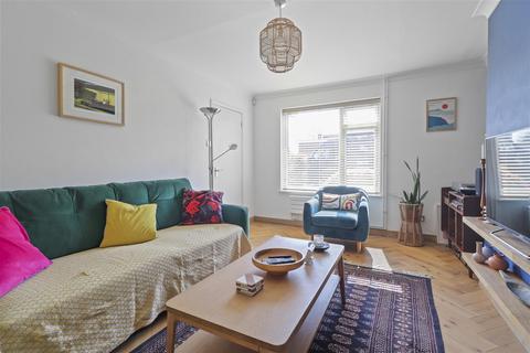 55 Derwent Close, Cambridge, CB1 8DY