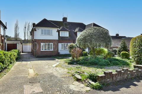 4 bedroom semi-detached house for sale, Billy Lows Lane, Potters Bar, EN6