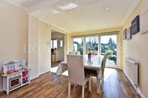 undefined, Billy Lows Lane, Potters Bar, EN6