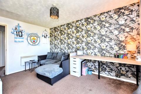 2 bedroom apartment for sale, Swinnow Close, Leeds, West Yorkshire